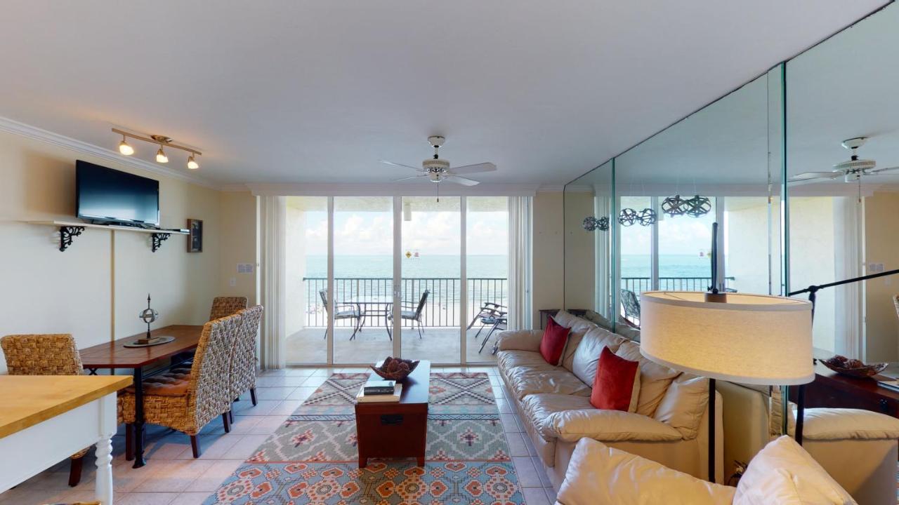 Beachfront At The Apollo Where The Famous Sunsets Never Get Old! Marco Island Exterior photo