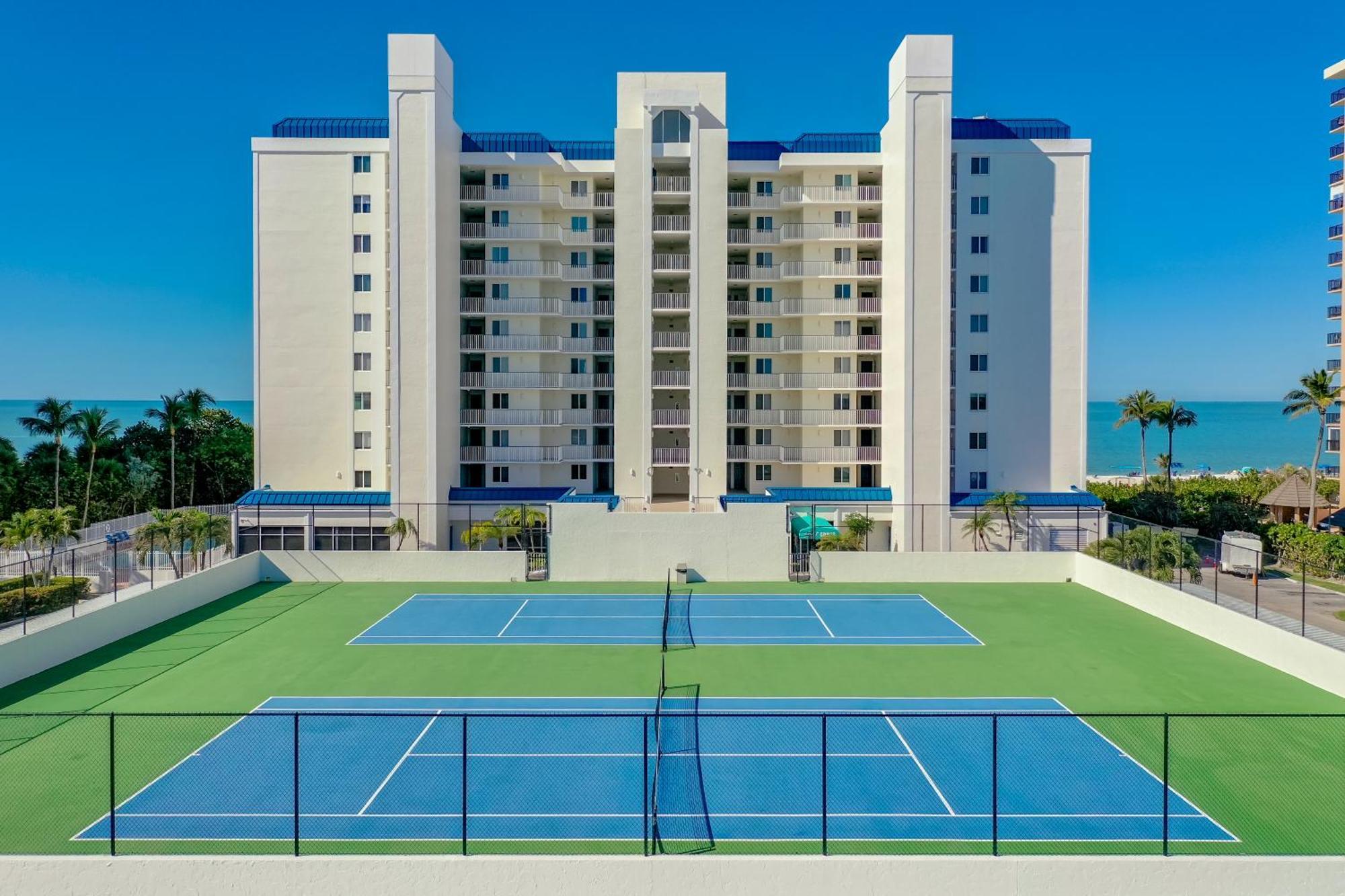 Beachfront At The Apollo Where The Famous Sunsets Never Get Old! Villa Marco Island Exterior photo