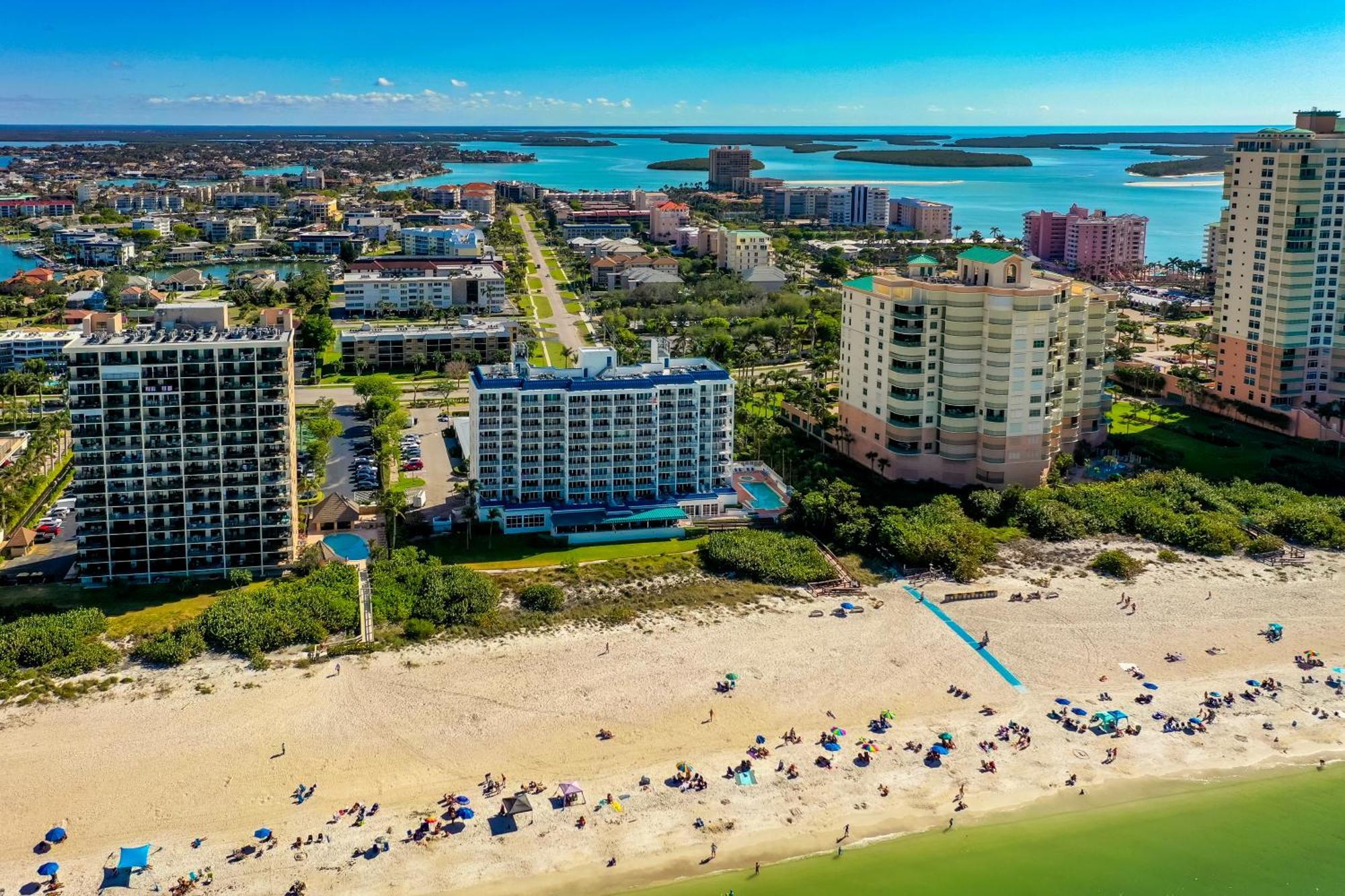 Beachfront At The Apollo Where The Famous Sunsets Never Get Old! Villa Marco Island Exterior photo